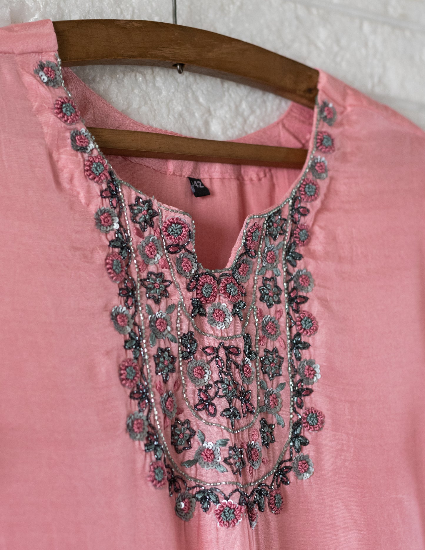 Light Pink Cotton Linen Printed Kurti & Dupatta Set With Kantha Handwork