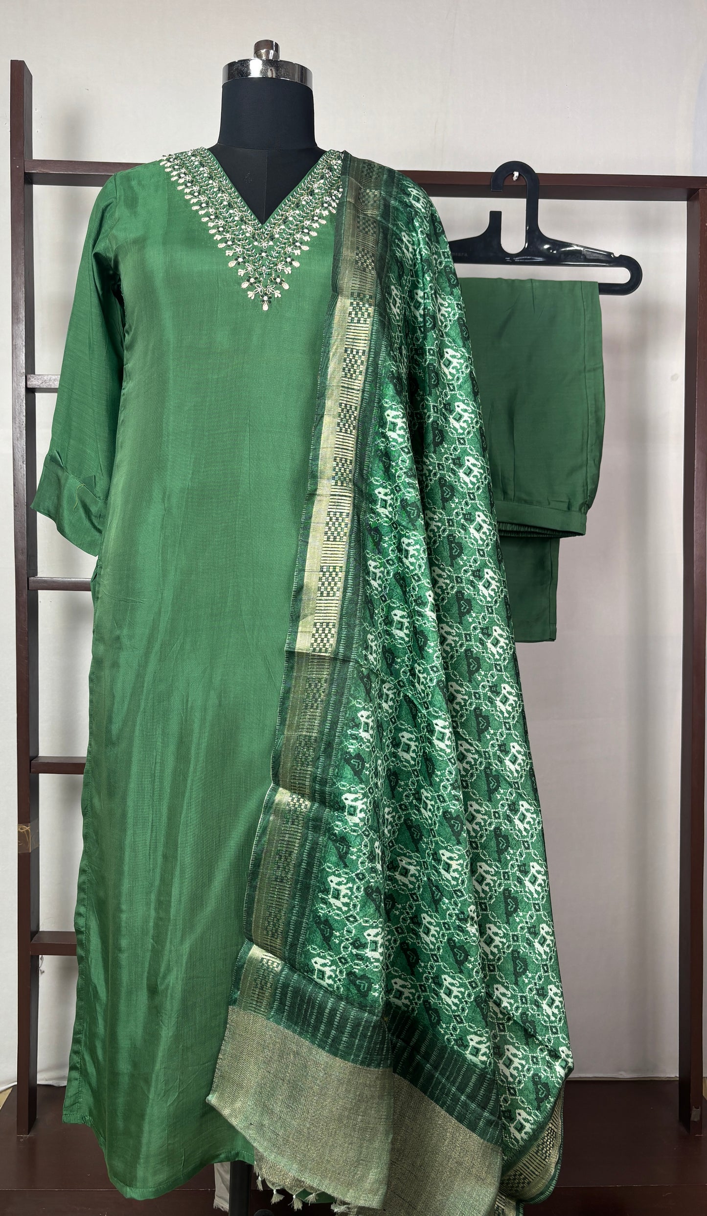 Muslin 3 Pc handwork suit