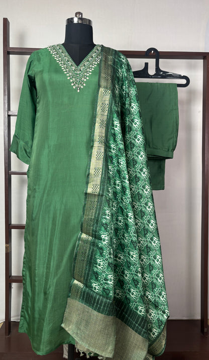 Muslin 3 Pc handwork suit