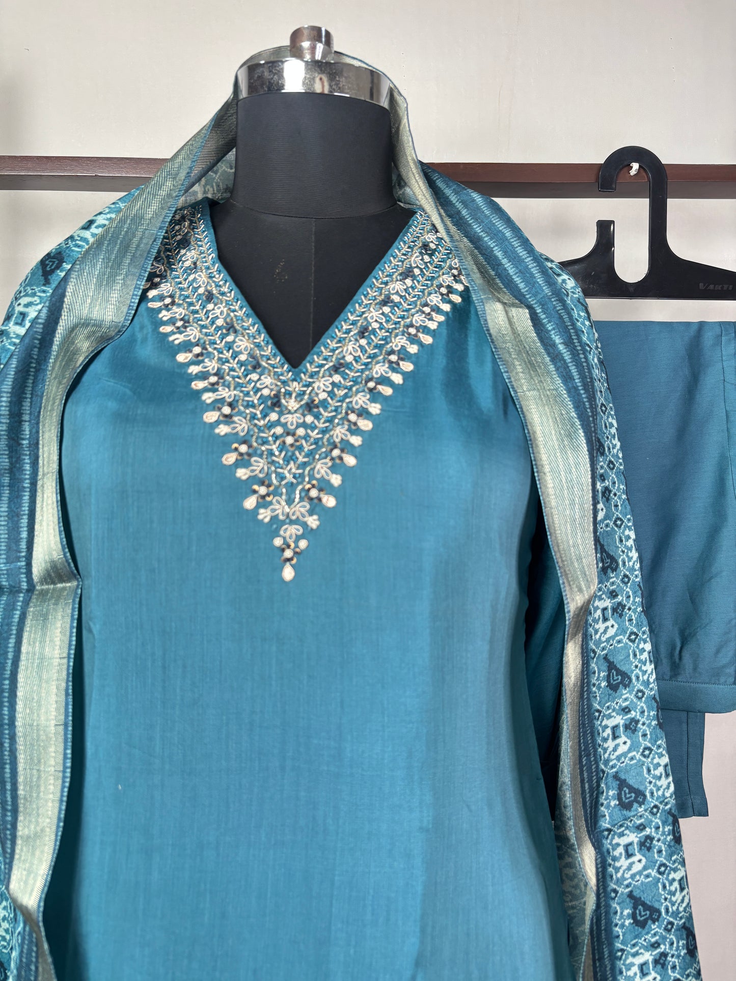 Muslin 3 Pc handwork suit