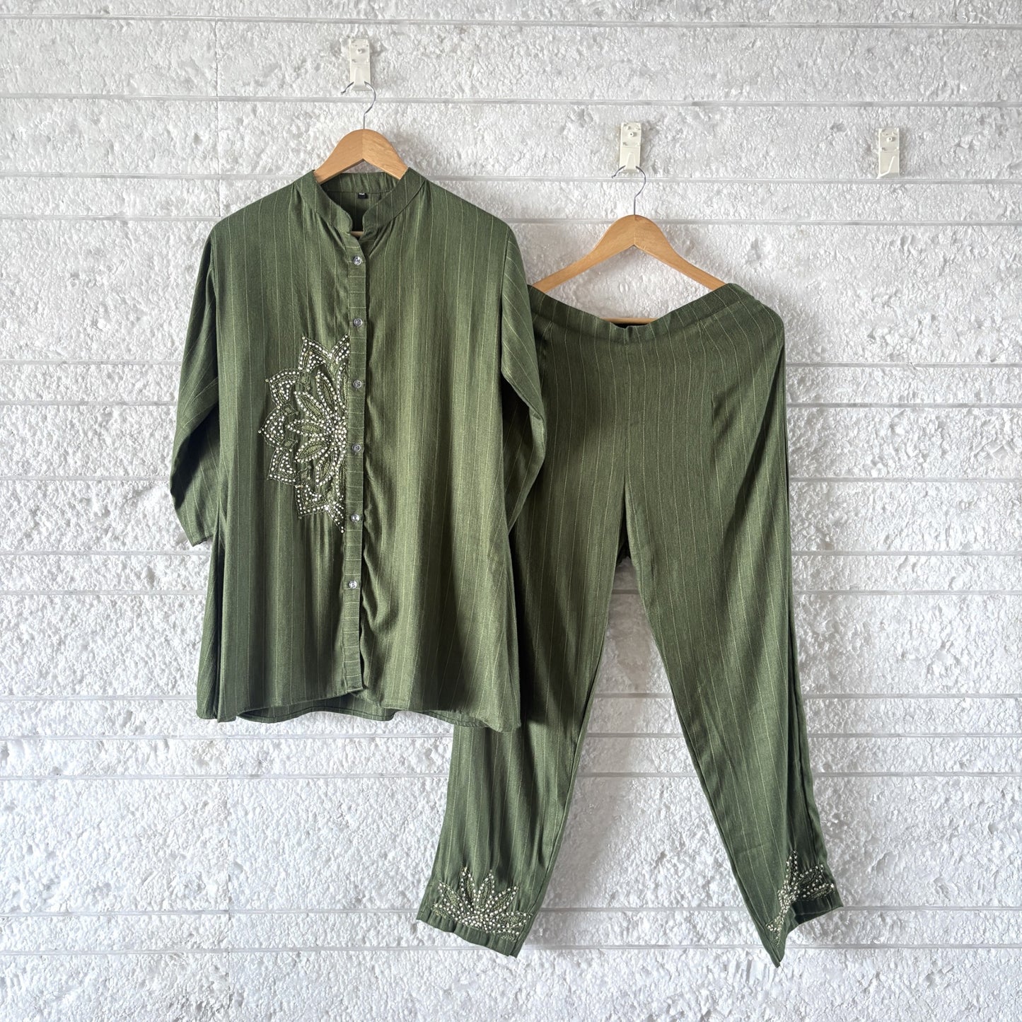 Cotton co ord set in French knot work